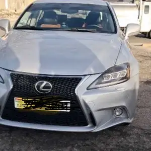 Бампер от Lexus is