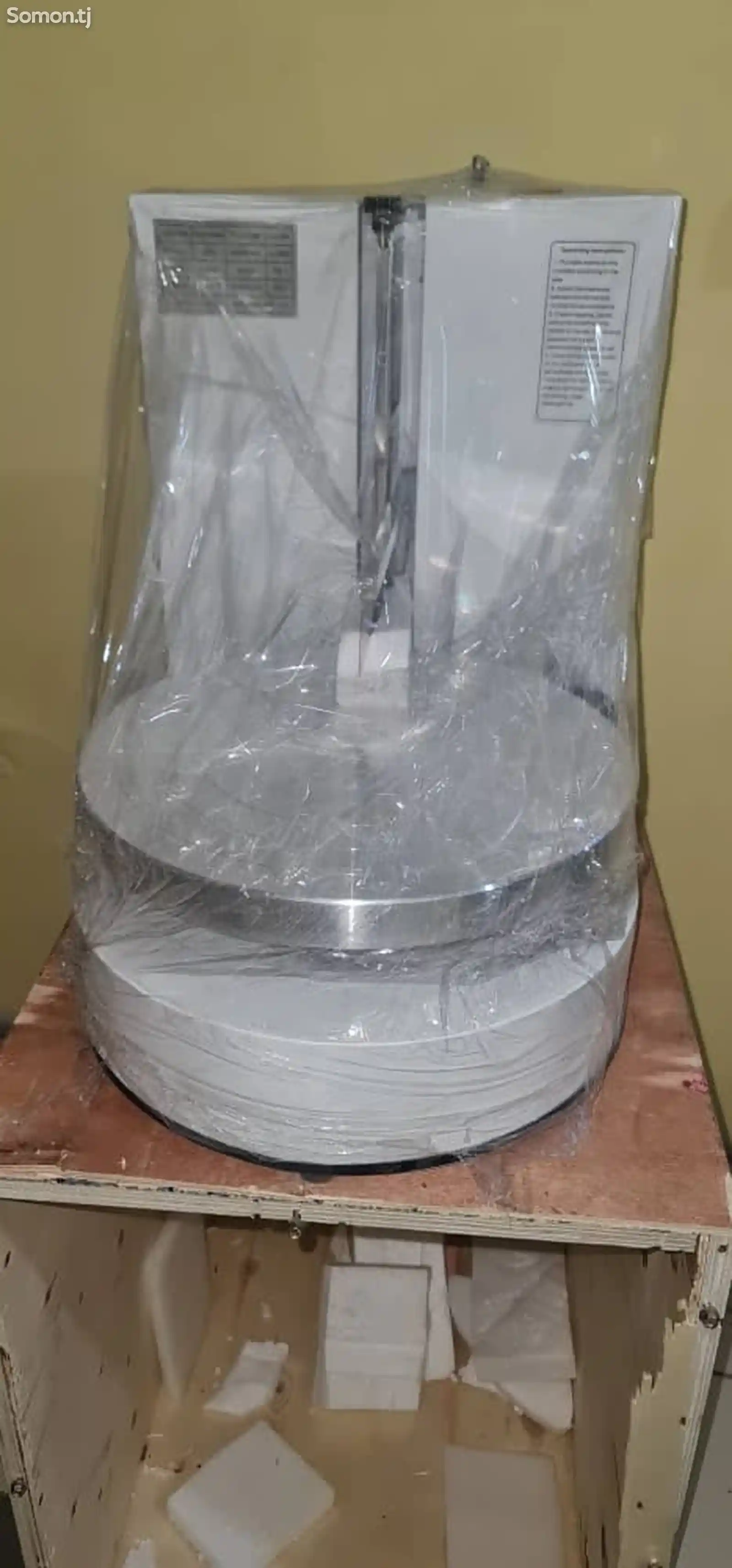 Аппарат для нанесения крема на торт-3