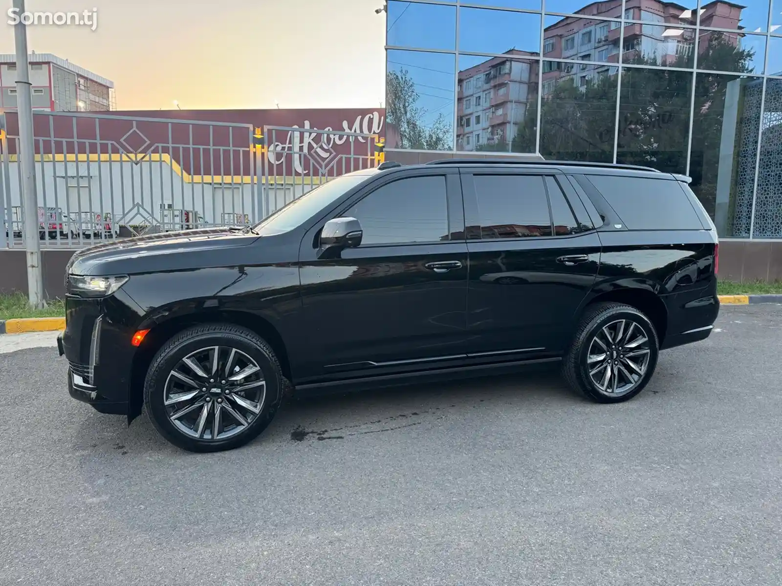 Cadillac Escalade Platinum, 2023-3