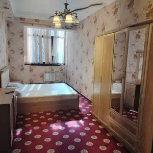 2-комн. квартира, 5 этаж, 68м², Садбарг