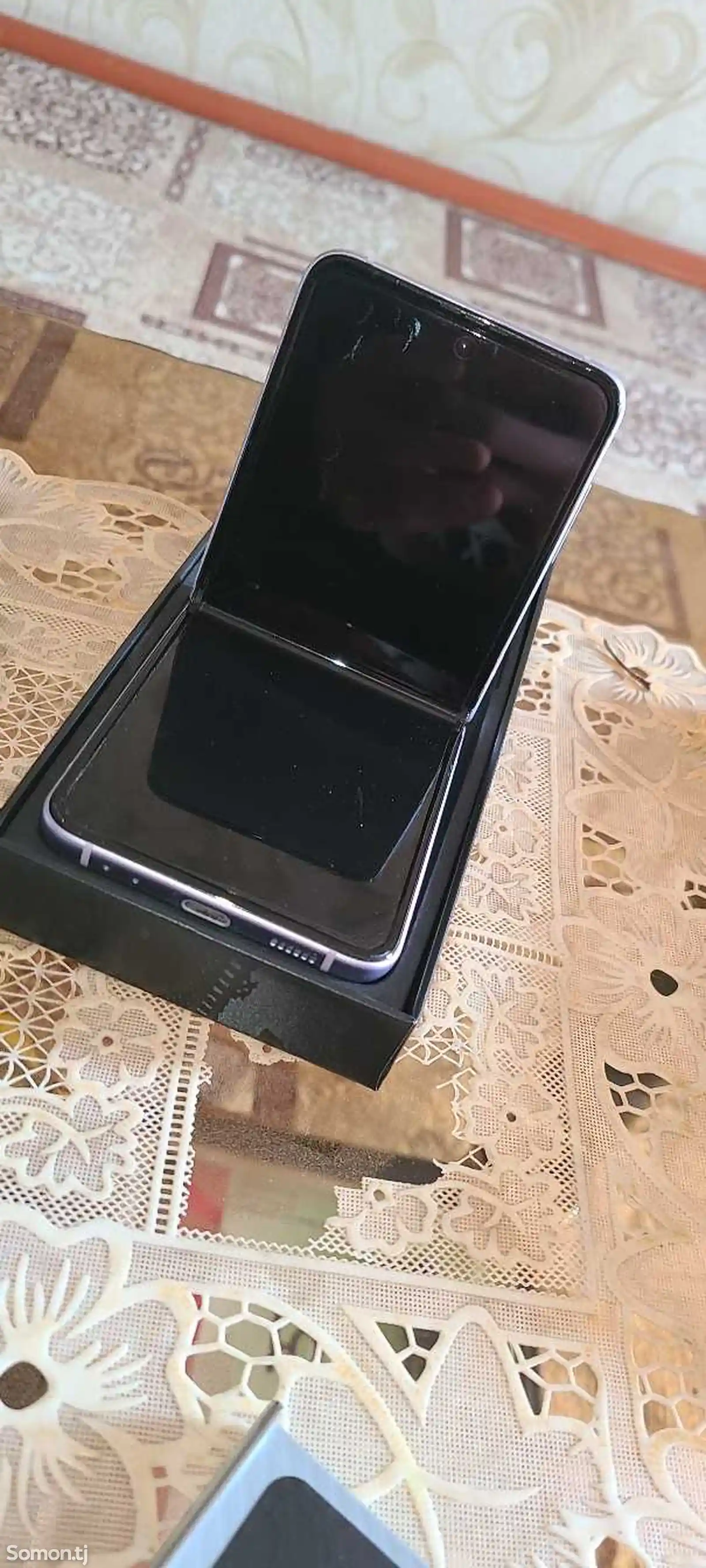 Samsung Galaxy Z Flip 3-1