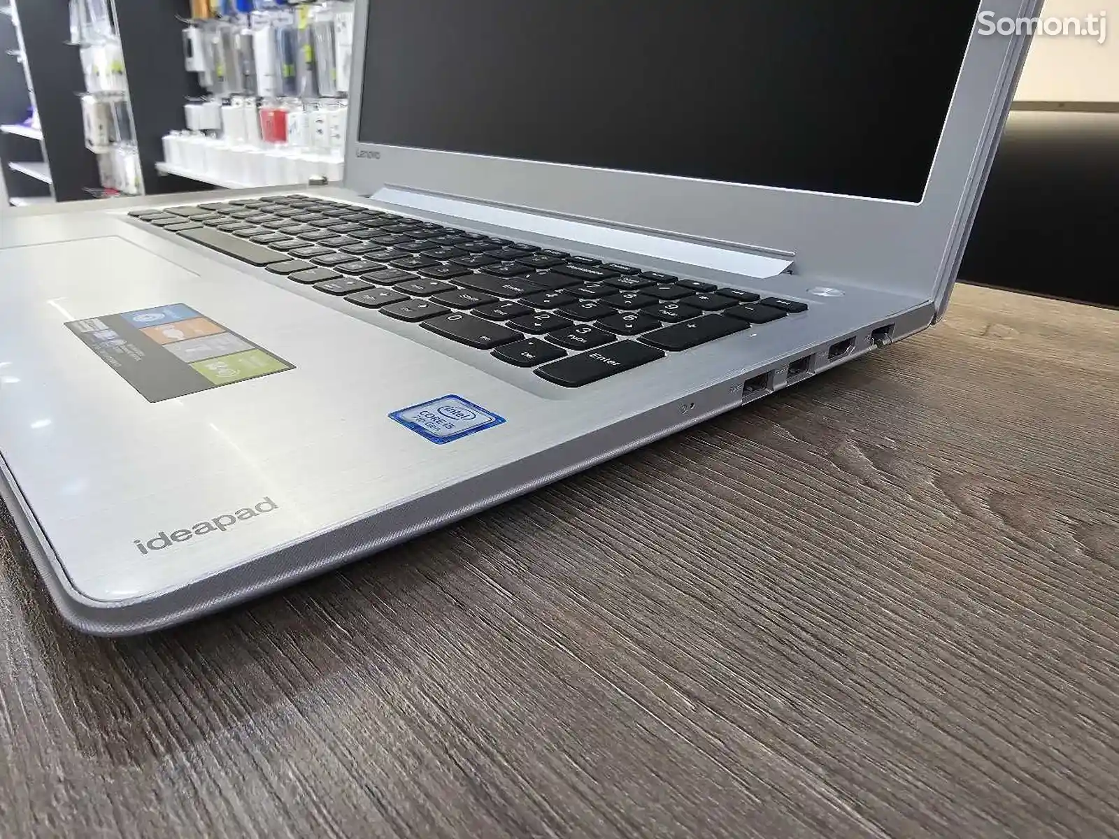 Ноутбук Lenovo ideaPad Core i5-7200U / Radeon R5 M330 2GB / 8GB / SSD 256-6
