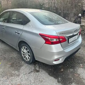 Nissan Sentra, 2018