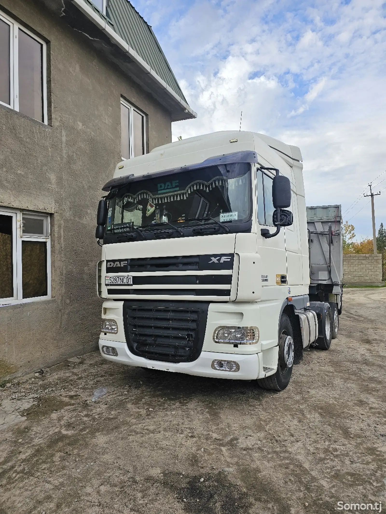 Самосвал DAF XF 105 460 RETARDER, 2011-1