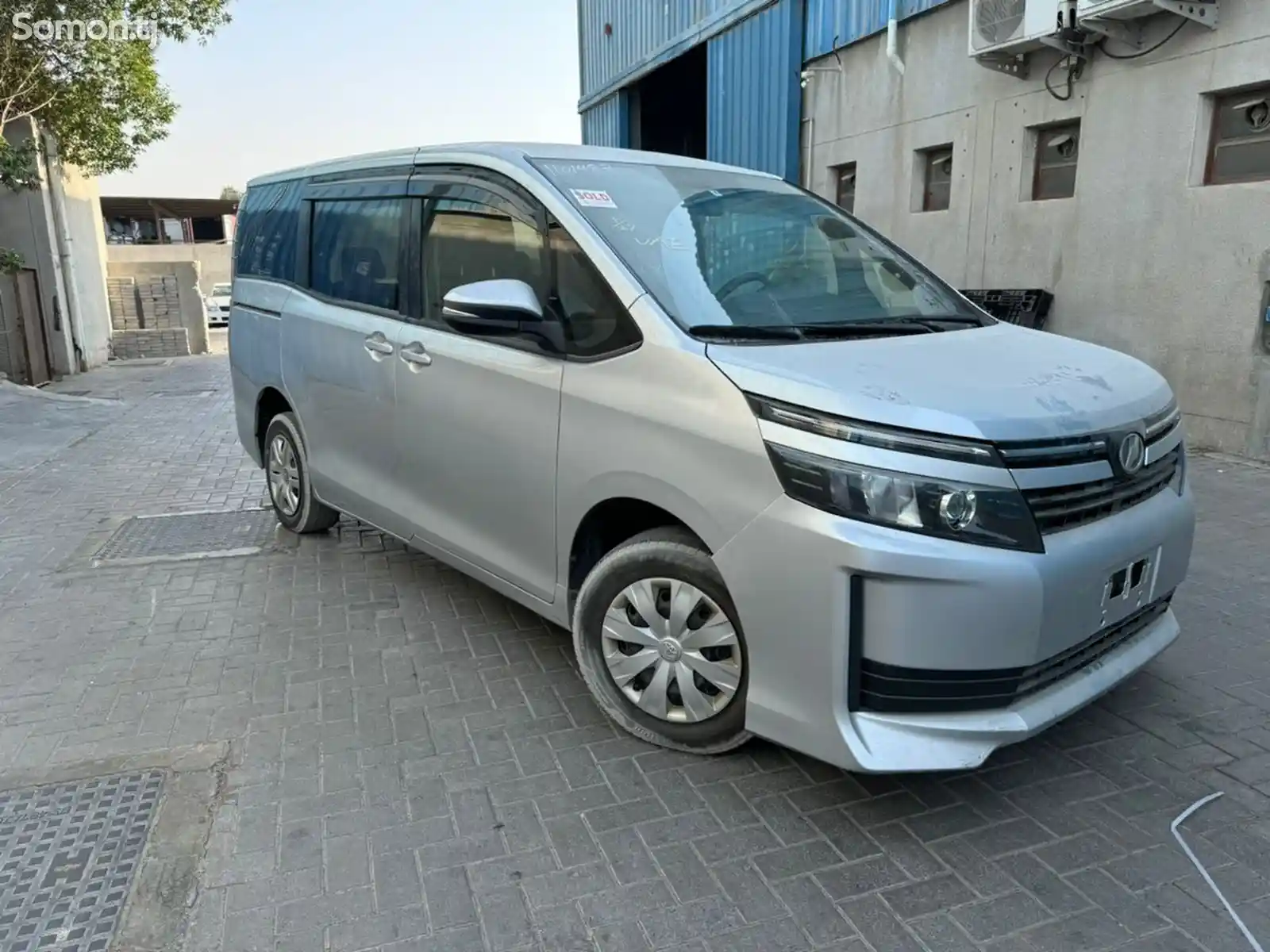 Toyota Voxy, 2014-2