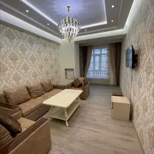 2-комн. квартира, 11 этаж, 60м², Шохмансур