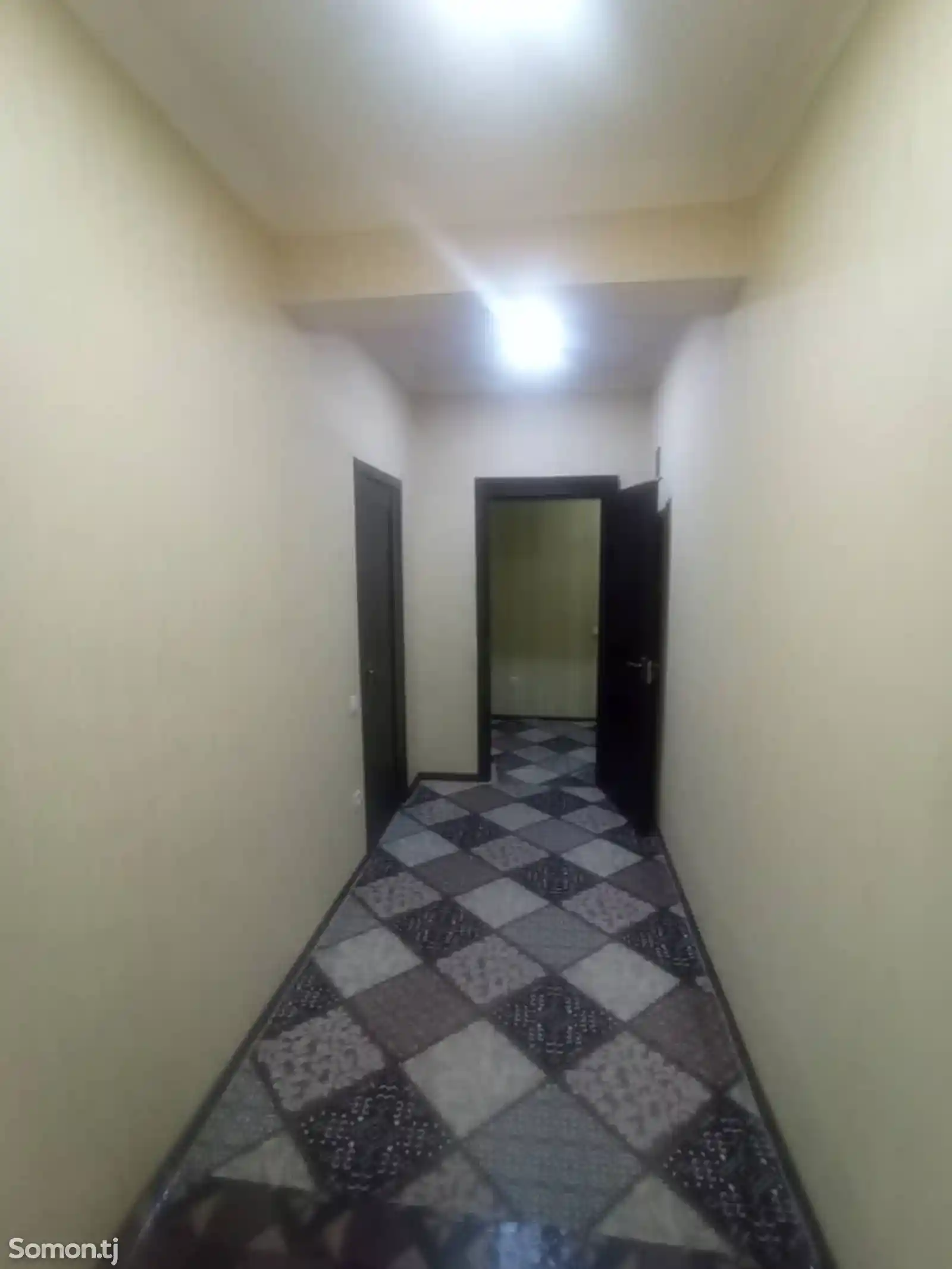 2-комн. квартира, Цокольный этаж, 50м², Панҷшанбе-1