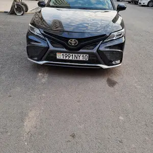 Toyota Camry, 2019