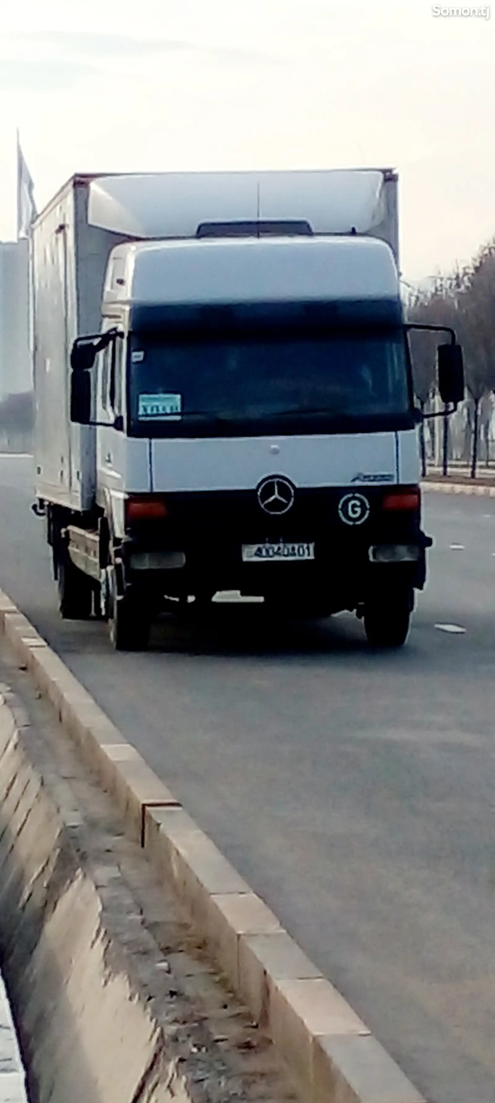 Бортовой грузовик Mercedes-Benz Atego, 2000