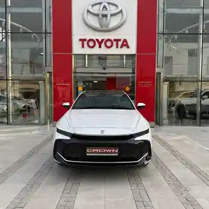 Toyota Crown, 2023