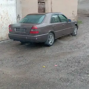 Mercedes-Benz E class, 1994