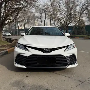 Toyota Camry, 2018