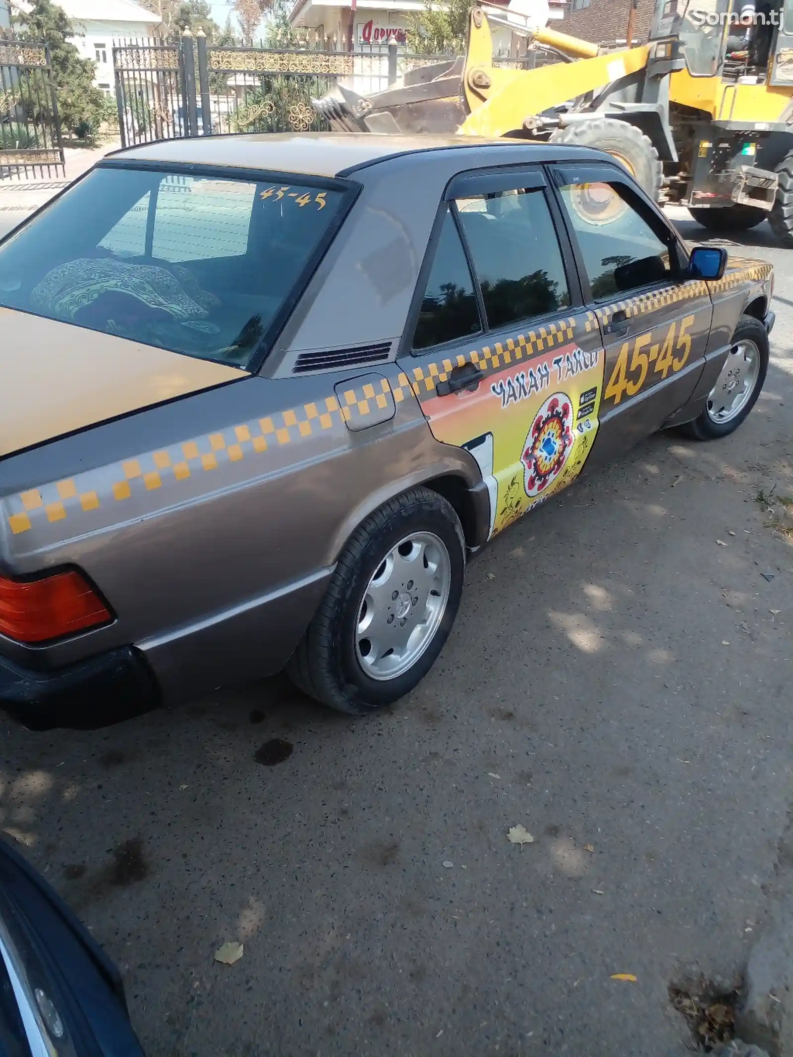 Mercedes-Benz W124, 1988-1