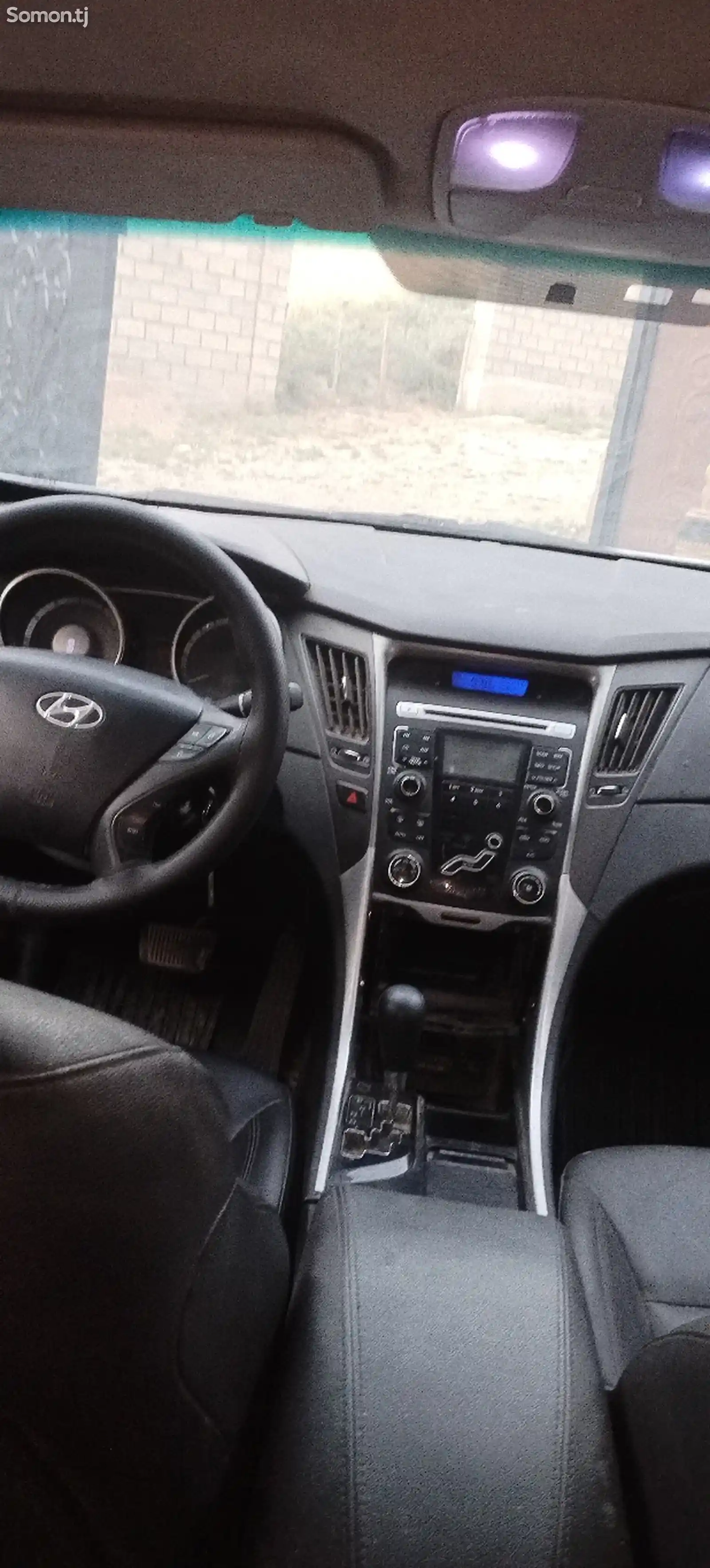 Hyundai Sonata, 2011-1