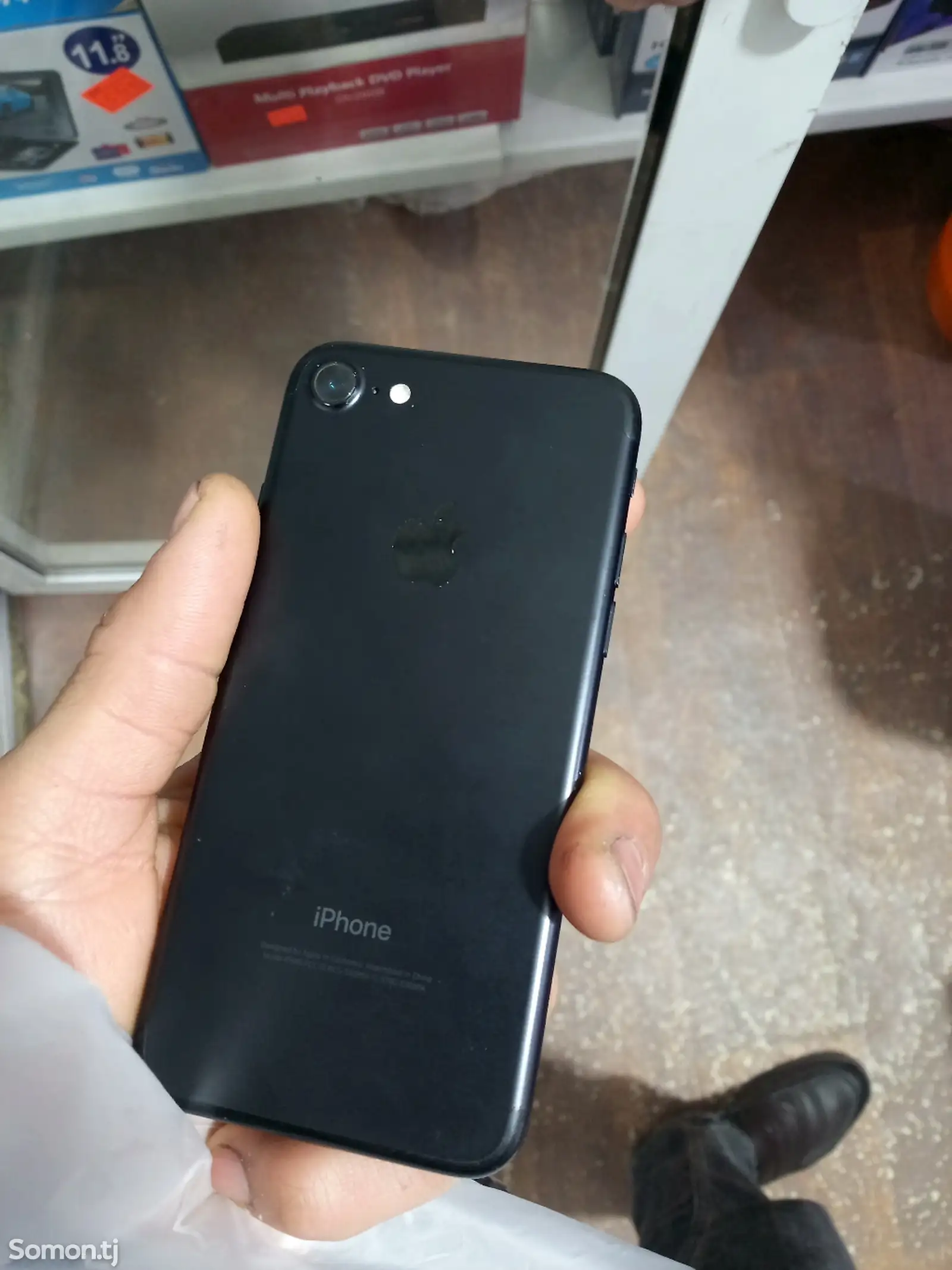 Apple iPhone 7, 32 gb-1