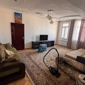 1-комн. квартира, 11 этаж, 55 м², И. Сомони