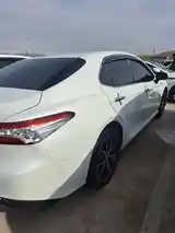 Toyota Camry, 2018-8