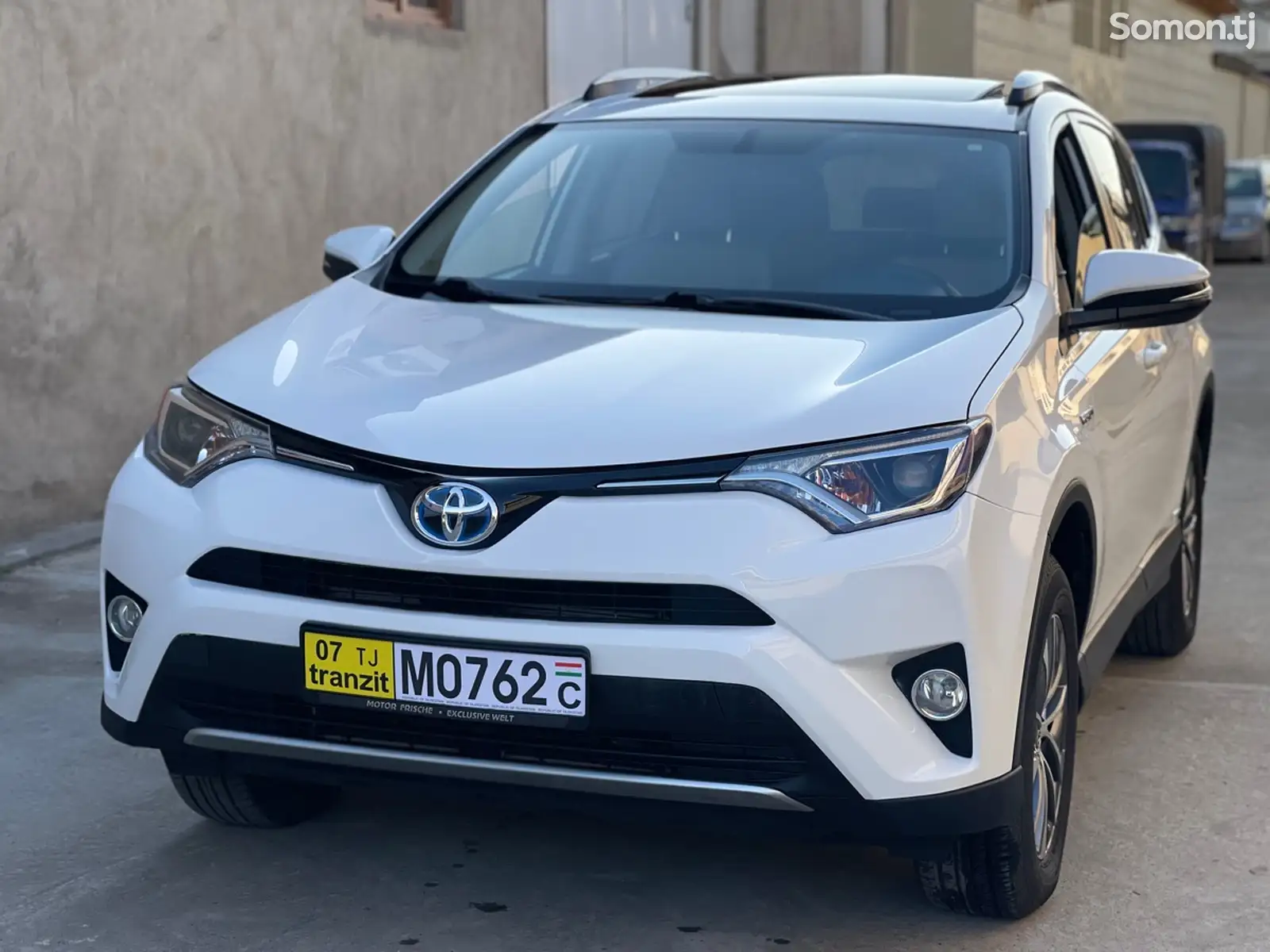 Toyota RAV 4, 2017-1