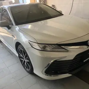 Toyota Camry, 2024