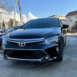 Toyota Camry, 2017