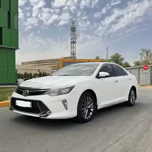 Toyota Camry, 2015