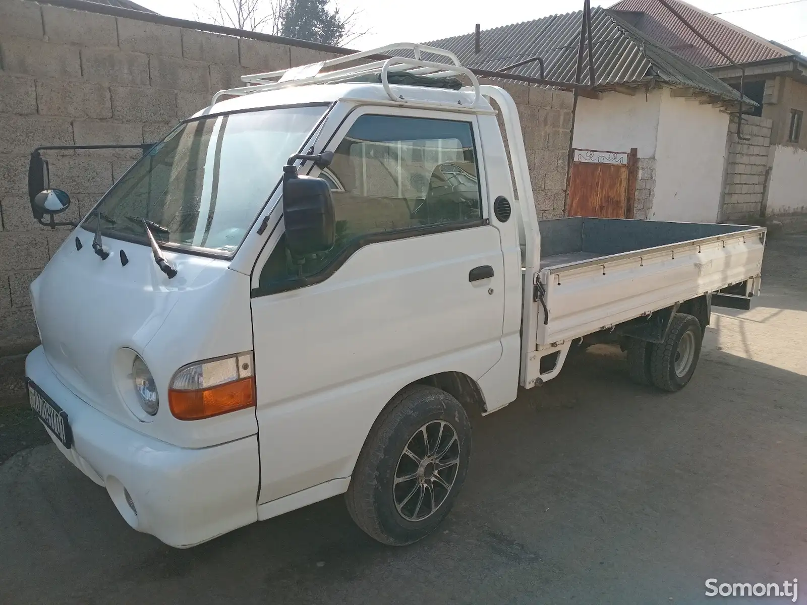 Бортовой автомобиль Hyundai Porter, 2000-1