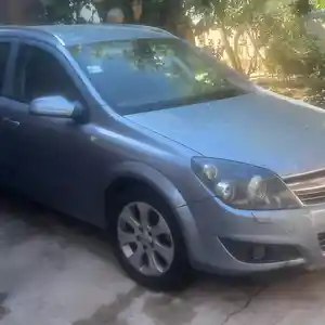 Opel Astra H, 2009