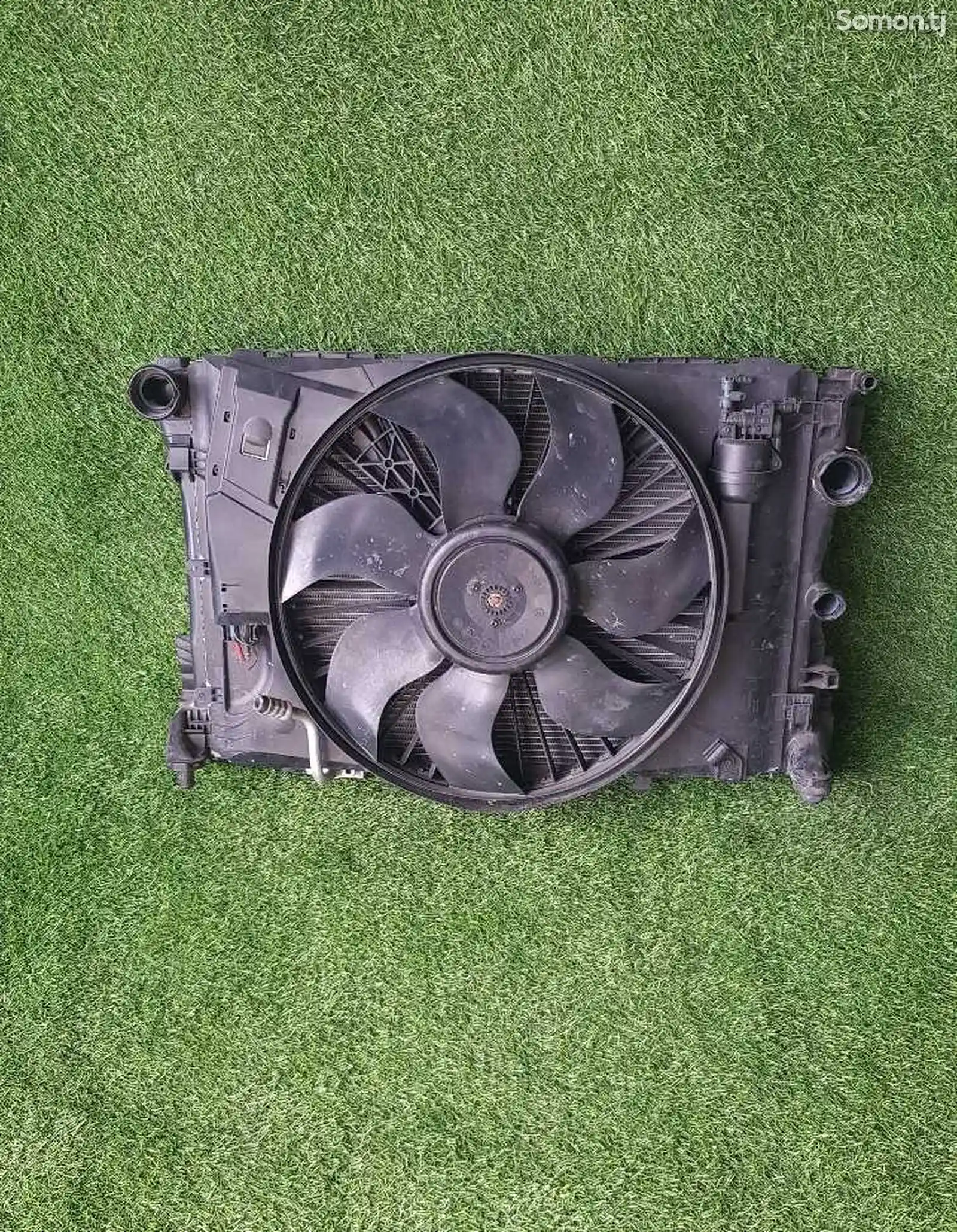 Вентилятор радиатора охлаждения Mercedes Benz w212-1