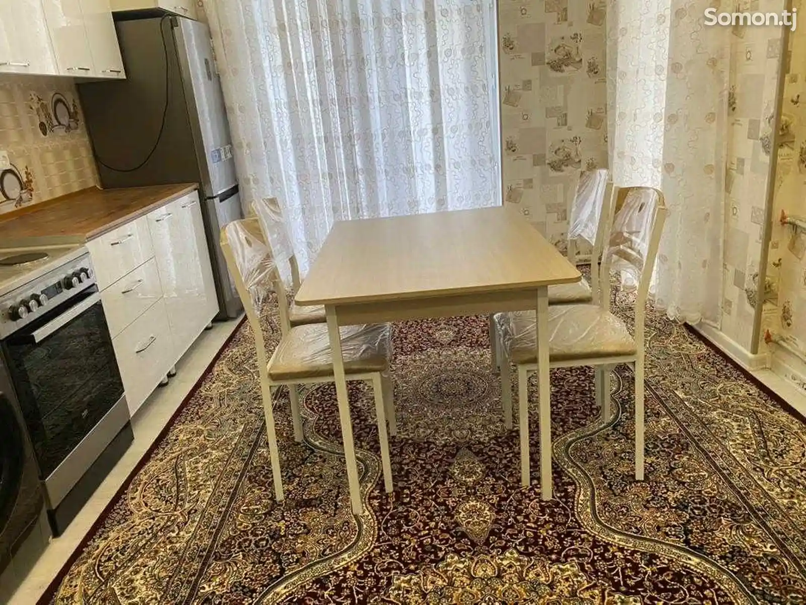 Стол и стулья для кухни-2