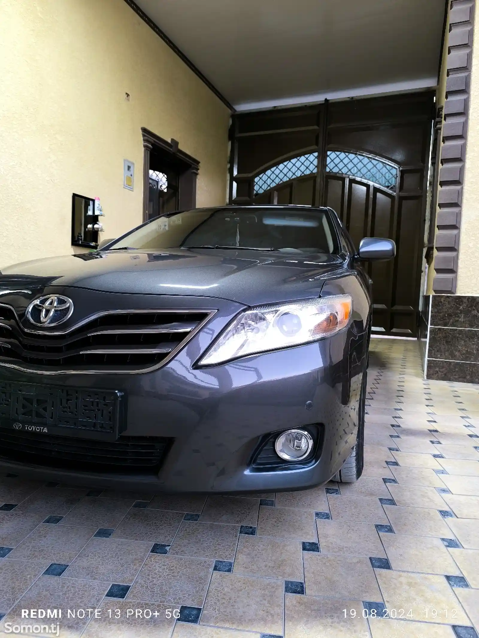 Toyota Camry, 2010-5