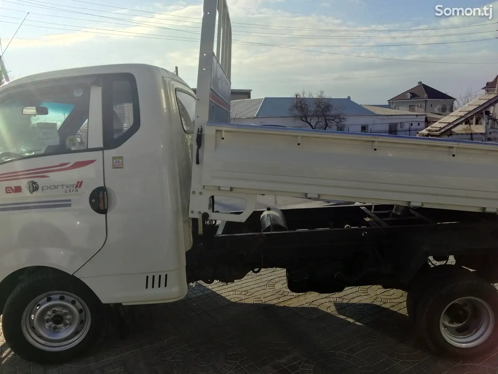 Бортовой автомобиль Hyundai Porter, 2011-1