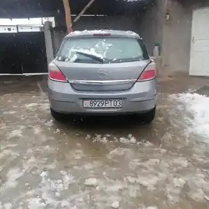 Opel Astra H, 2004