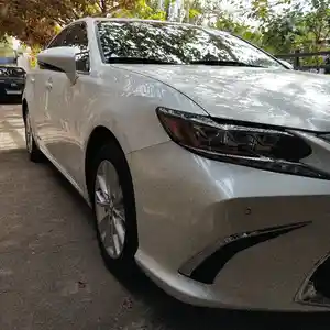 Lexus ES series, 2015