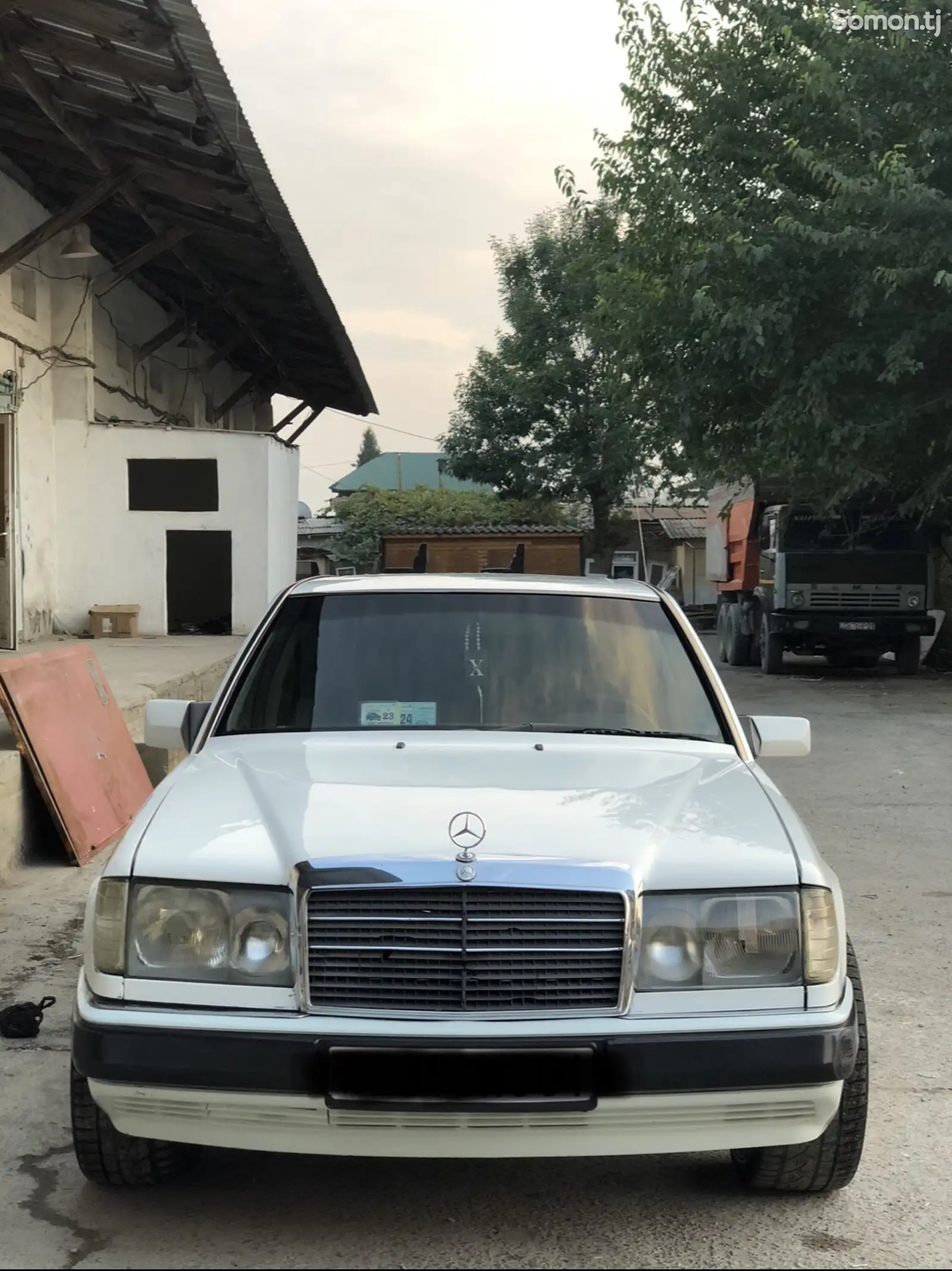 Mercedes-Benz W124, 1992-1