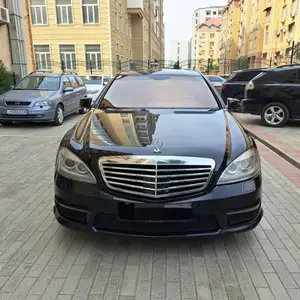 Mercedes-Benz S class, 2010