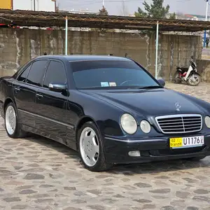 Mercedes-Benz E class, 2000