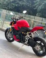 Мотоцикл Ducati Streetfighter-6