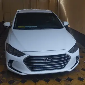 Hyundai Elantra, 2017