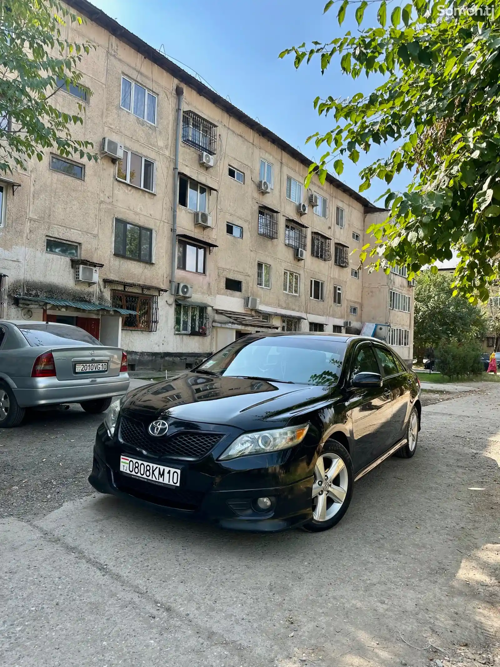 Toyota Camry, 2010-1