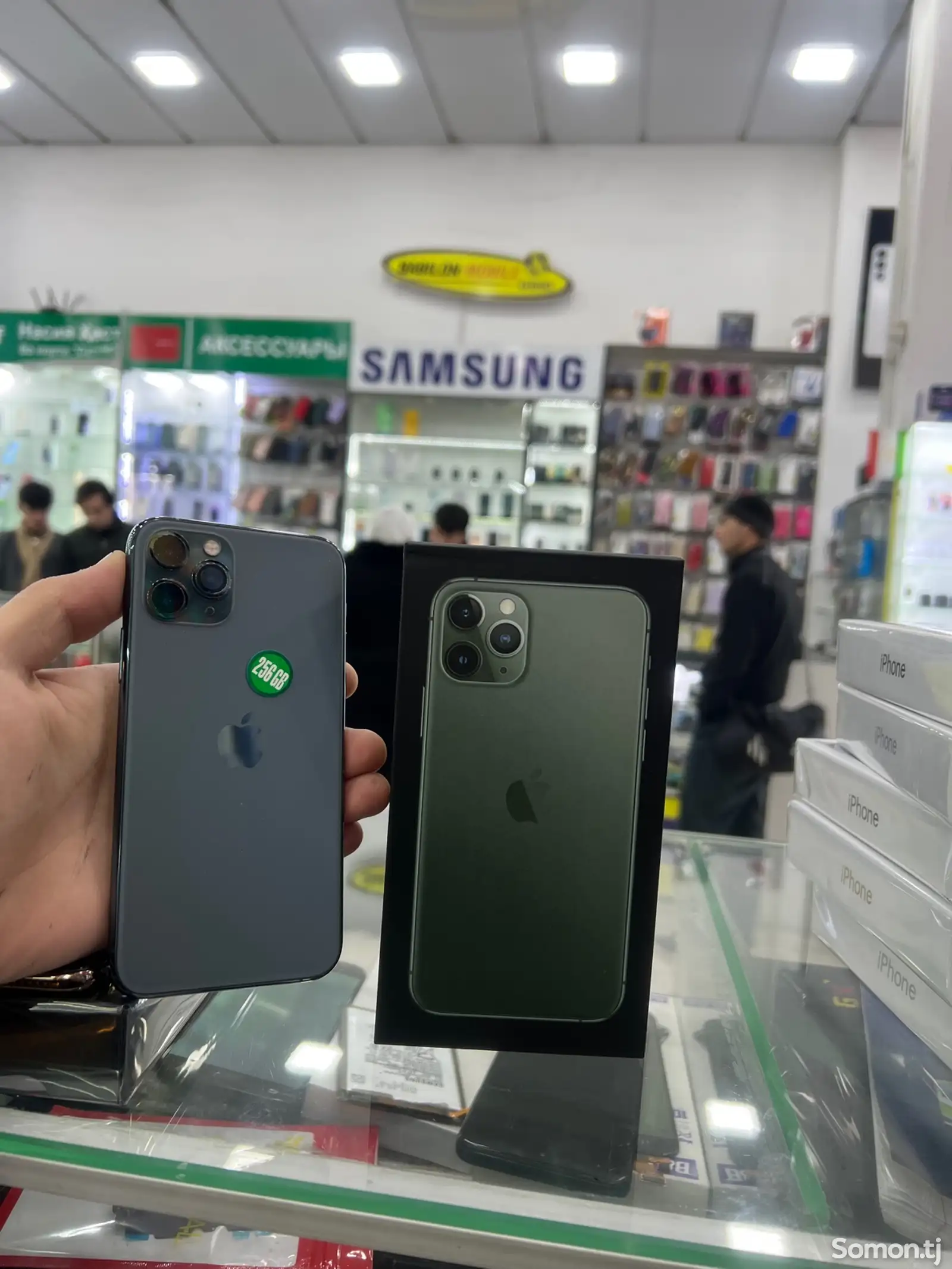 Apple iPhone 11 Pro, 256 gb, Midnight Green-1