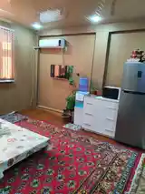 4-комн. квартира, 4 этаж, 80 м², 102 мкр-7