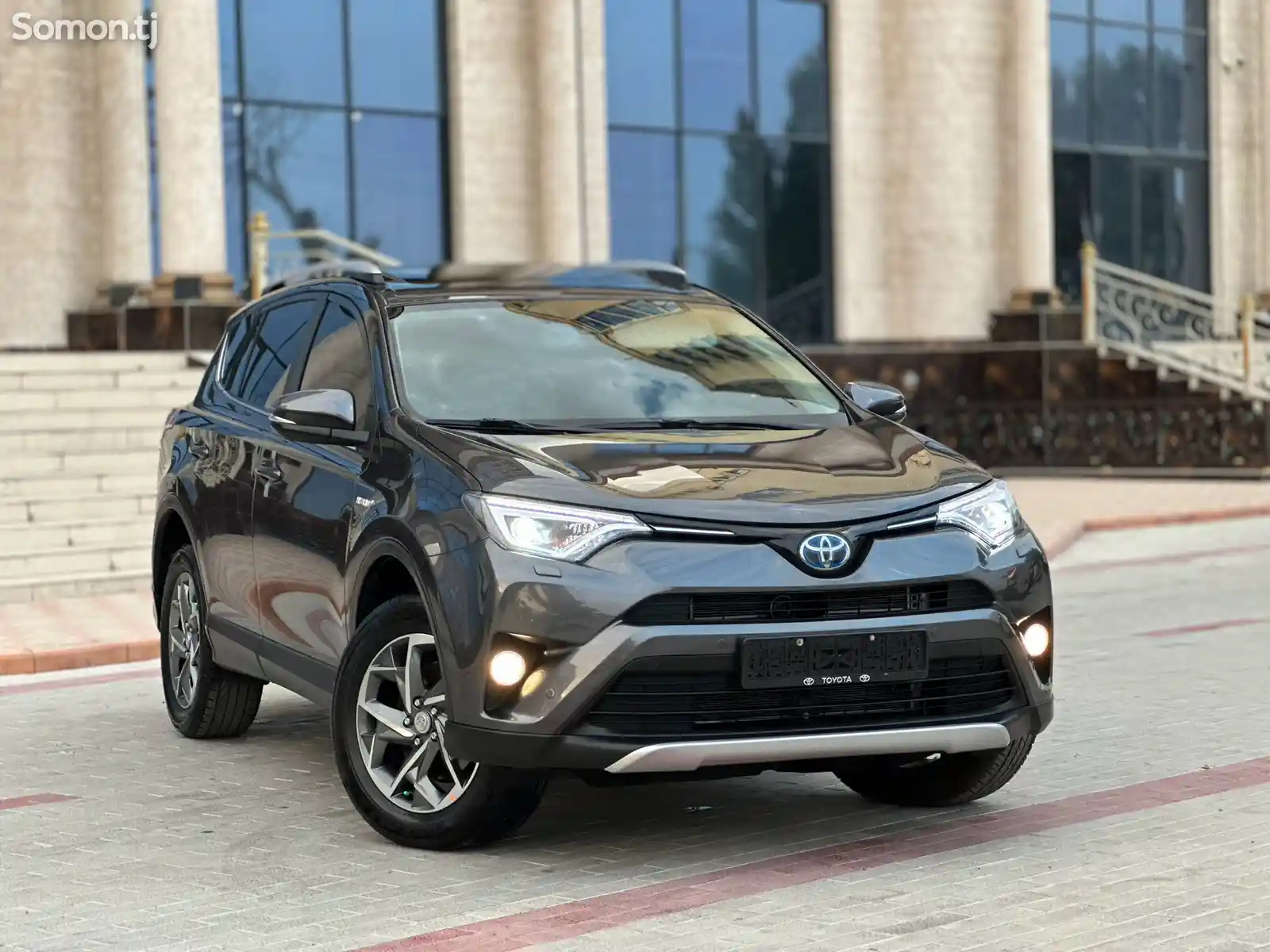 Toyota RAV 4, 2018-1