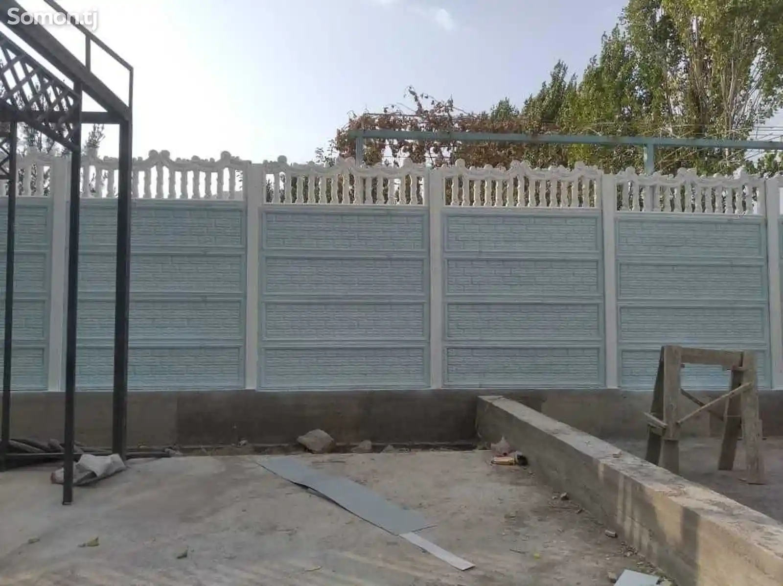 Декоративный забор из бетона-11