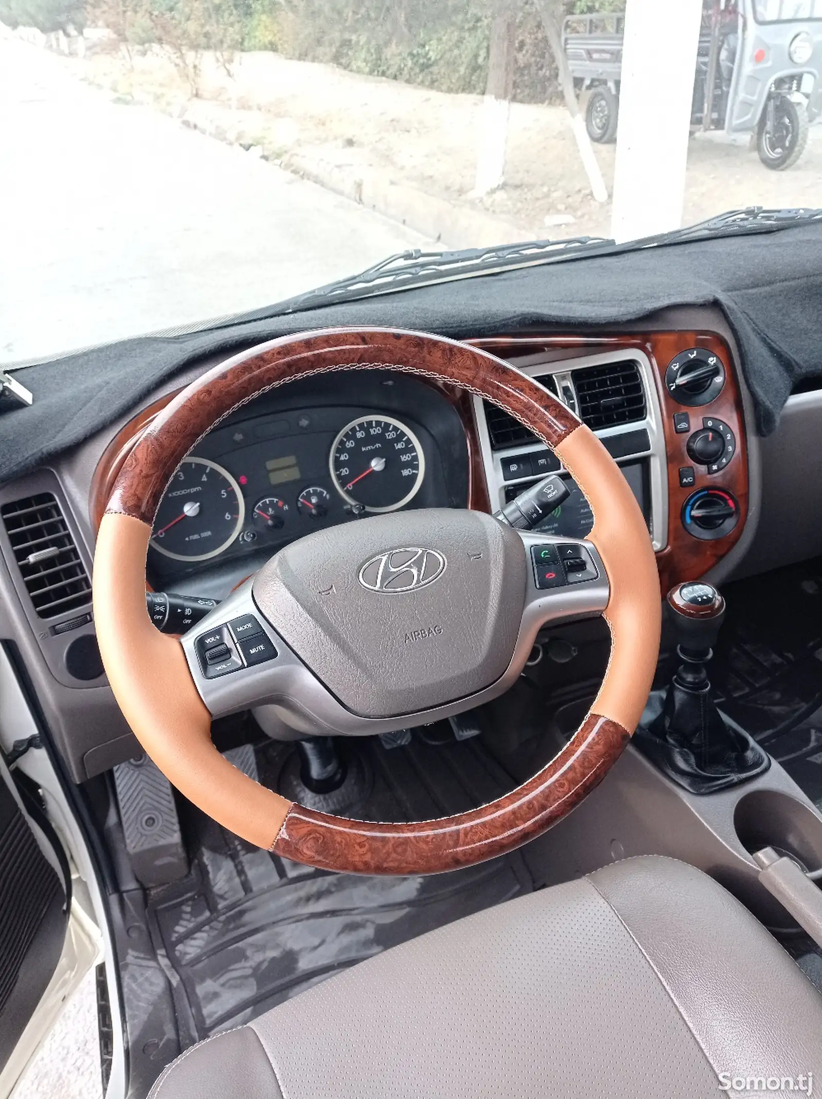 Бортовой автомобиль Hyundai Porter 2, 2015-7