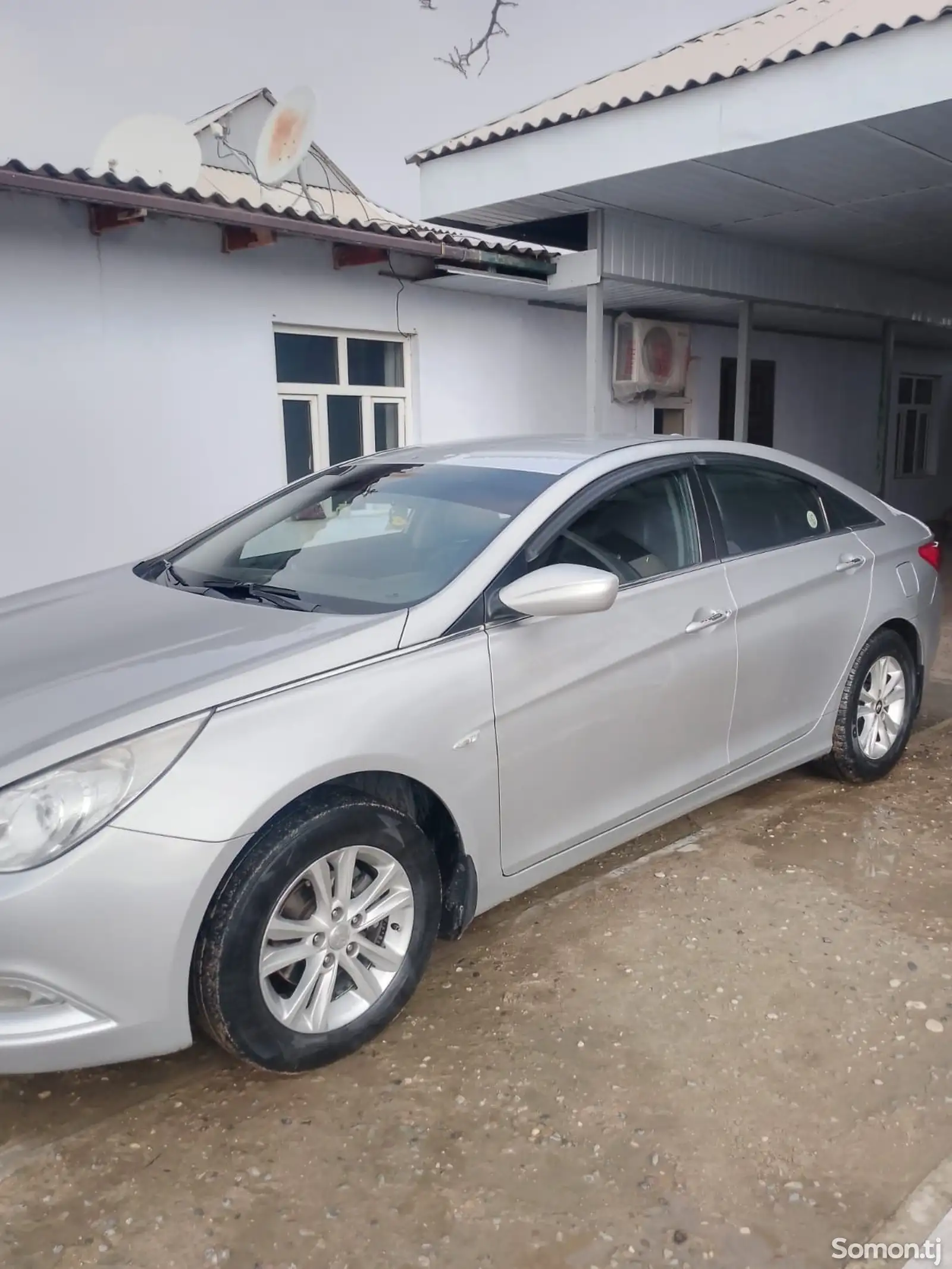 Hyundai Sonata, 2011-1