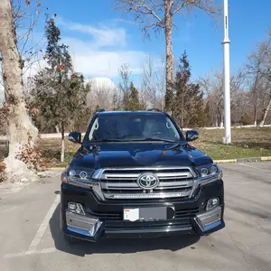 Toyota Land Cruiser, 2015