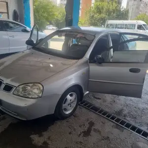 Daewoo Lacetti, 2003