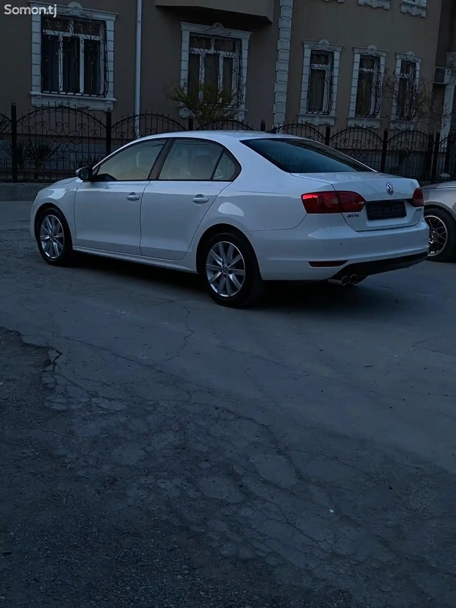 Volkswagen Jetta, 2013-5