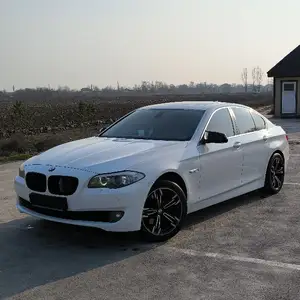 BMW 5 series, 2011