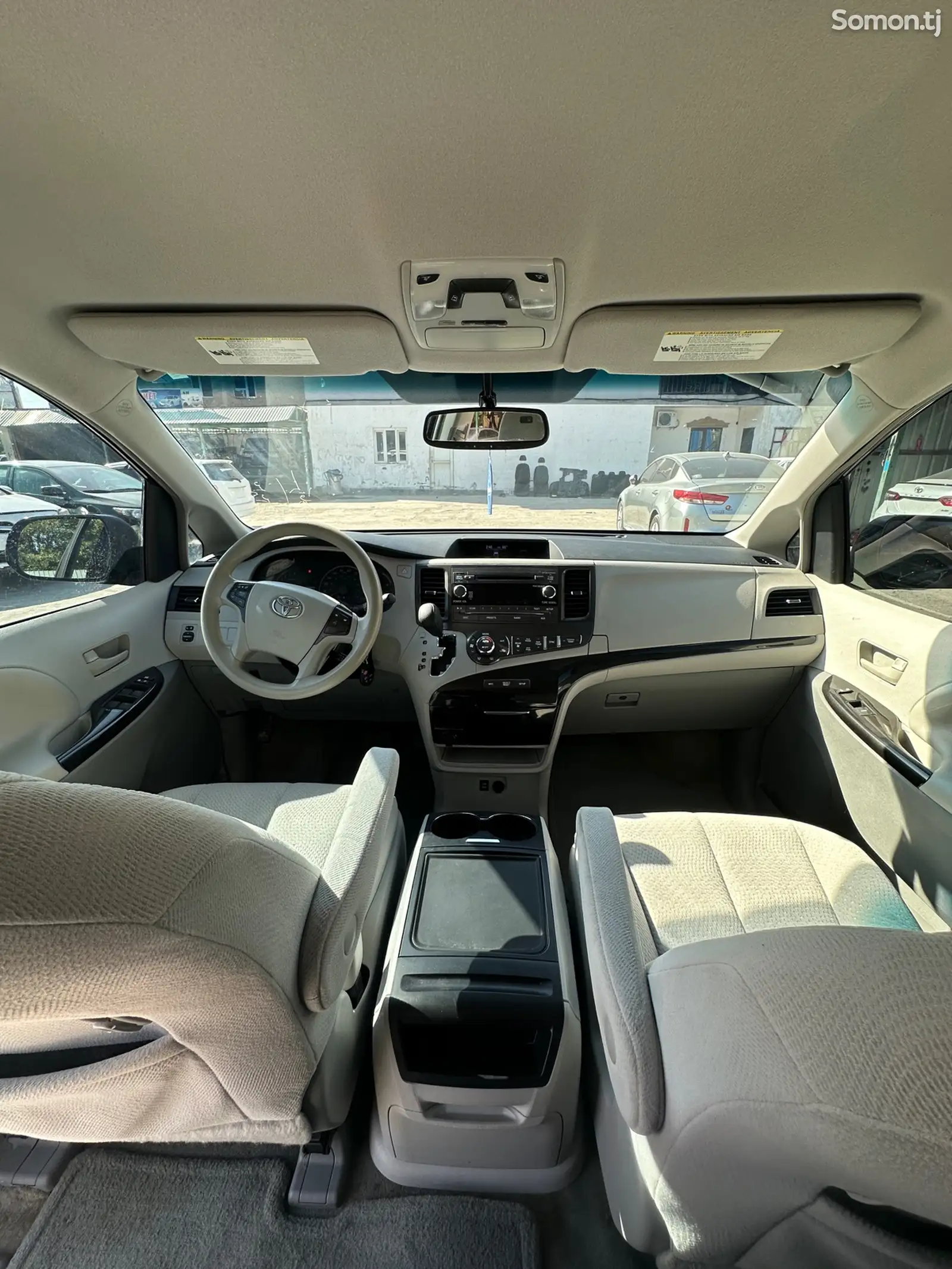 Toyota Sienna, 2014-11